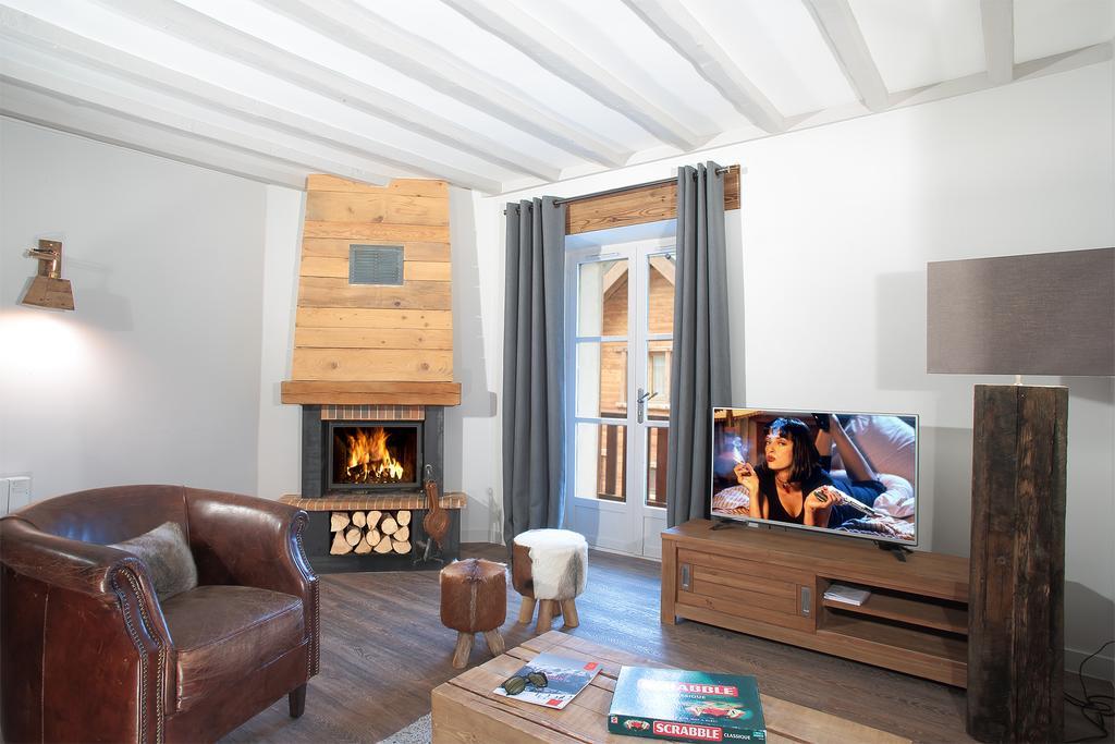 Chalet La Fedora - Appartements De Charme 瓦约尼 外观 照片